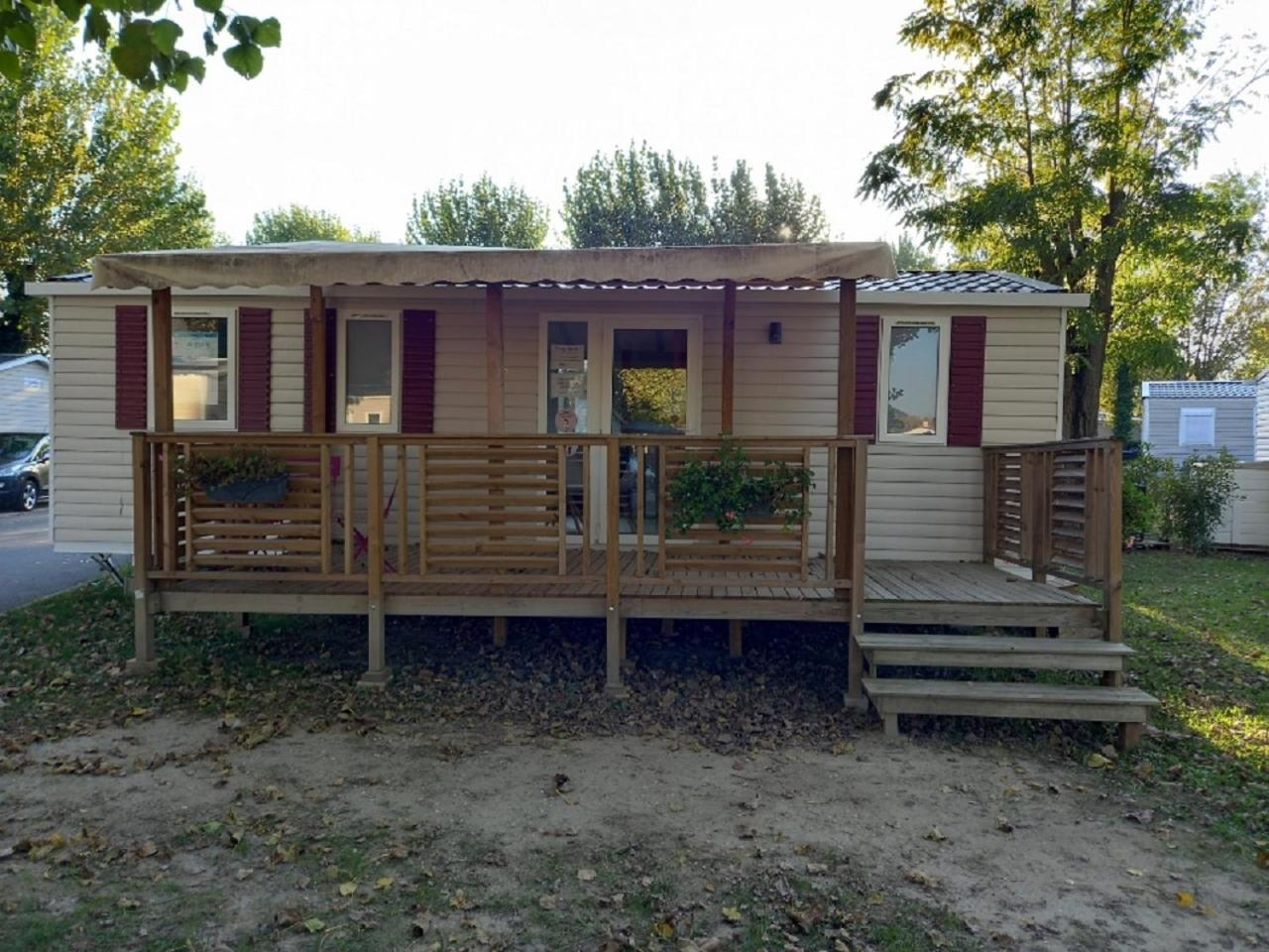 Mobile Home For You Les Rives De Condrieu Εξωτερικό φωτογραφία